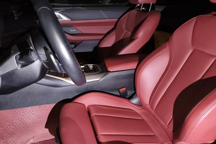 Used BMW 4 Series 2023 425i Convertible M Sport Package Left Front Seat
