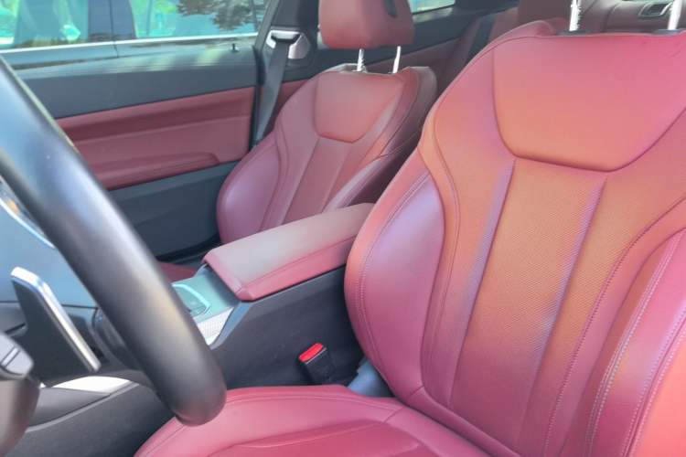 Used BMW 4 Series 2023 425i M Sport Night Edition Left Front Seat