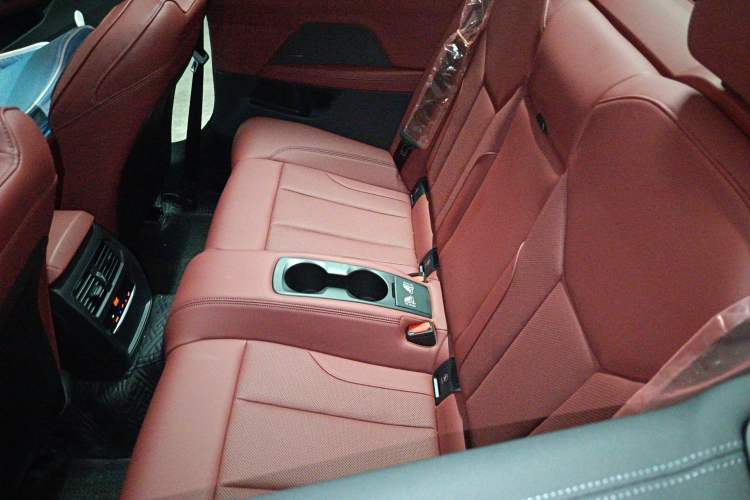 Used BMW 4 Series 2023 430i Convertible M Sport Night Edition Package Left Rear Seat