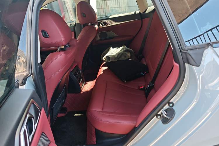 Used BMW 4 Series 2023 425i Gran Coupe M Sport Package Left Rear Seat