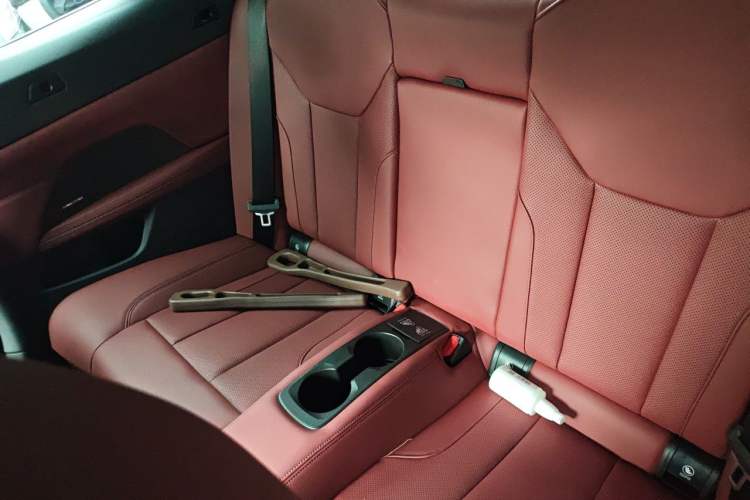 Used BMW 4 Series 2023 430i Convertible M Sport Night Edition Package Left Rear Seat