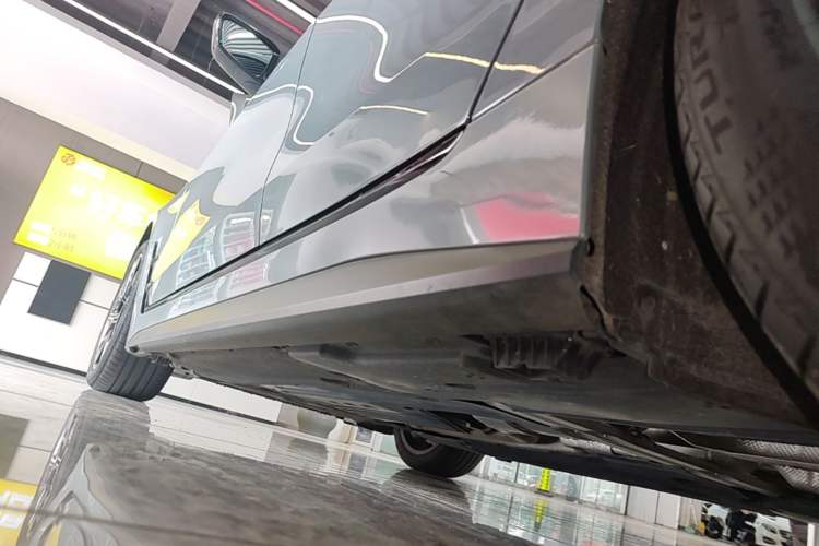 Used BMW 4 Series 2023 425i Gran Coupe M Sport Package Left Side Sill