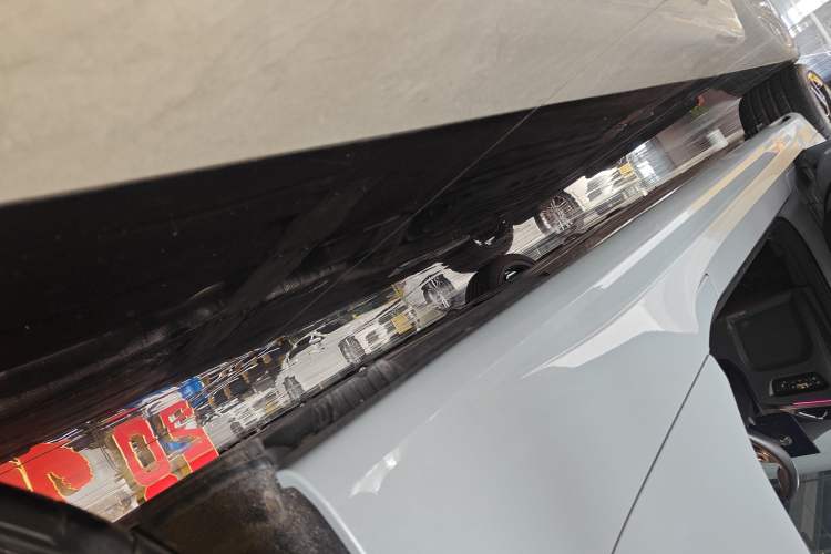 Used BMW 4 Series 2023 425i M Sport Night Edition Left Side Sill