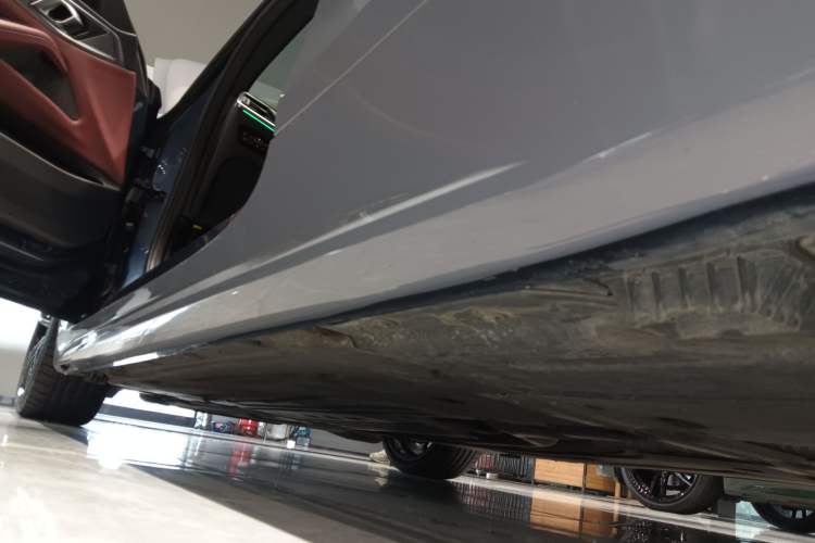 Used BMW 4 Series 2023 425i M Sport Night Edition Left Side Sill
