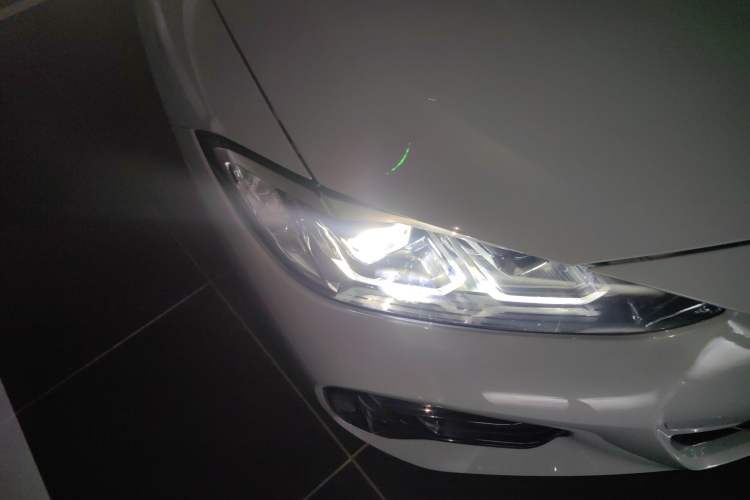 Used BMW 4 Series 2023 425i M Sport Package Right Front Headlight