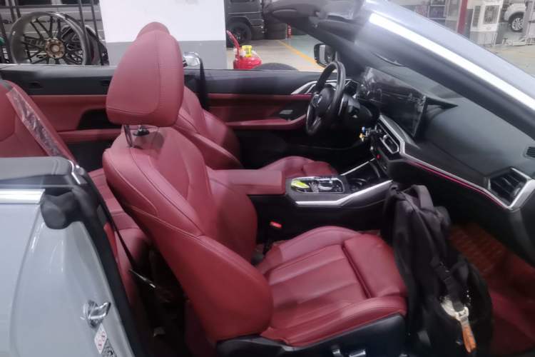 Used BMW 4 Series 2023 425i Convertible M Sport Package Right Front Seat