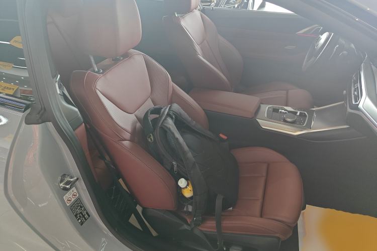 Used BMW 4 Series 2023 425i M Sport Night Edition Right Front Seat