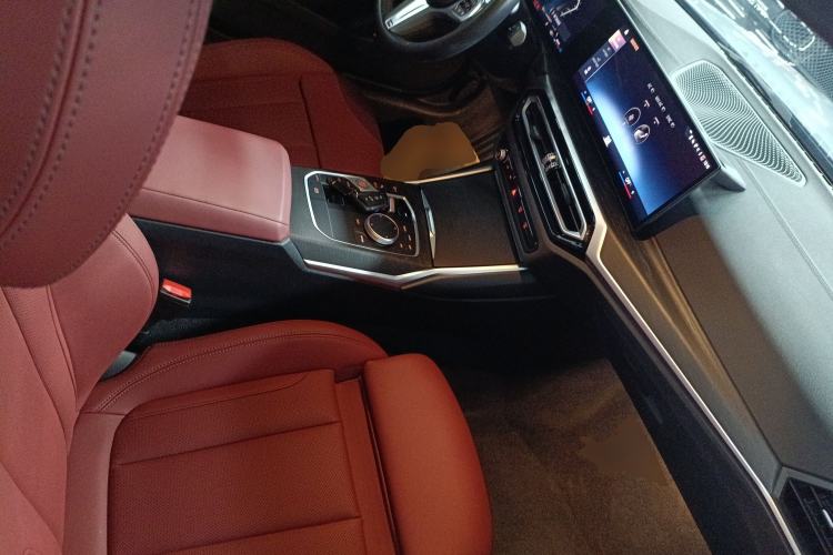 Used BMW 4 Series 2023 425i M Sport Package Right Front Seat