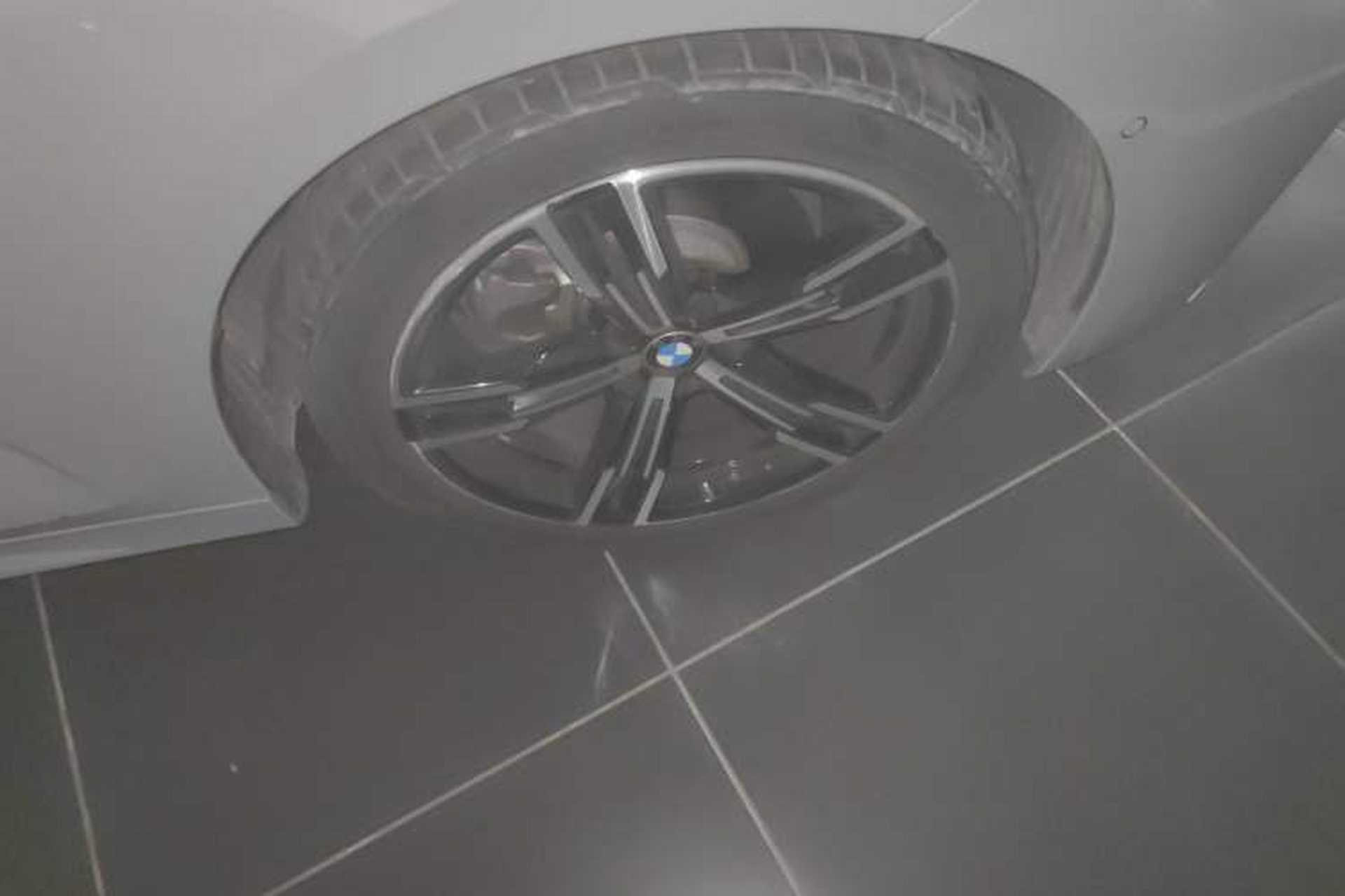 Used BMW 4 Series 2023 425i M Sport Package Right Front Wheel Hub