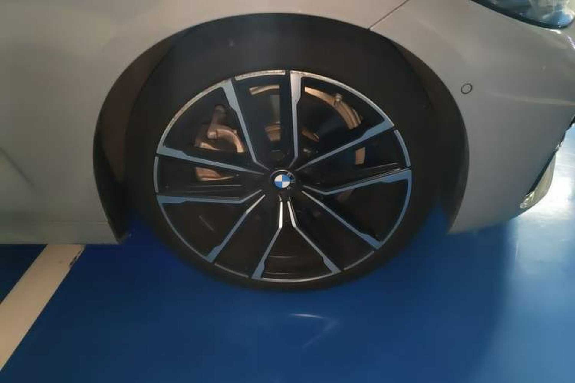 Used BMW 4 Series 2023 430i M Sport Night Edition Right Front Wheel Hub