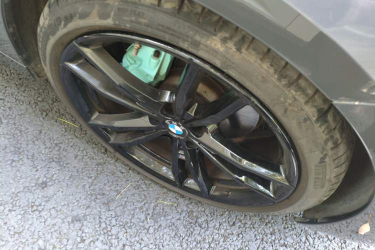 Used BMW 4 Series 2023 425i M Sport Night Edition Right Front Wheel Hub