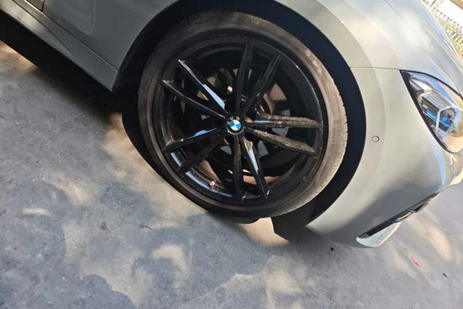 Used BMW 4 Series 2023 425i Convertible M Sport Night Edition Package Right Front Wheel Hub