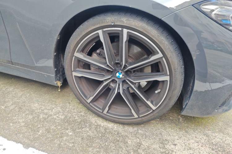 Used BMW 4 Series 2023 430i M Sport Night Edition Right Front Wheel Hub