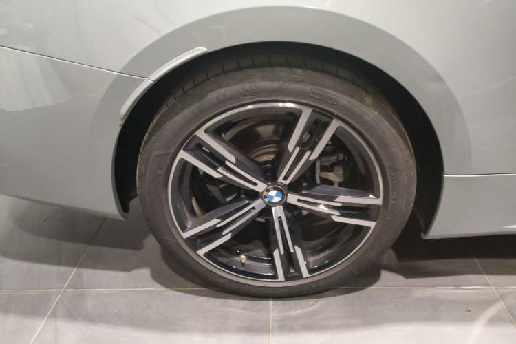 Used BMW 4 Series 2023 425i M Sport Package Right Rear Wheel Hub