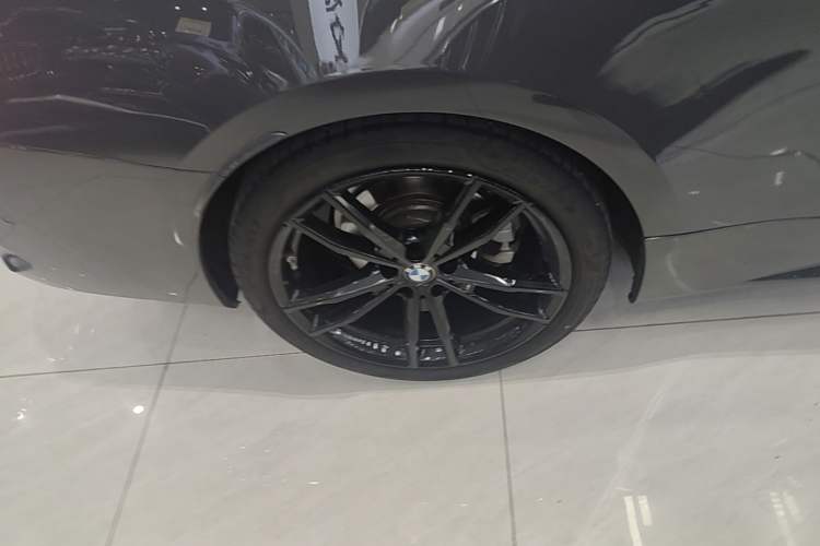 Used BMW 4 Series 2023 425i M Sport Night Edition Right Rear Wheel Hub