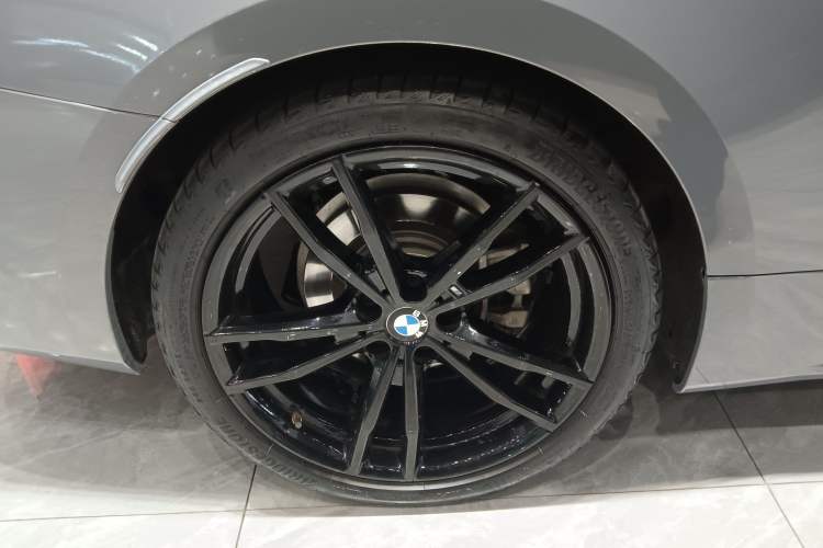 Used BMW 4 Series 2023 425i M Sport Night Edition Right Rear Wheel Hub