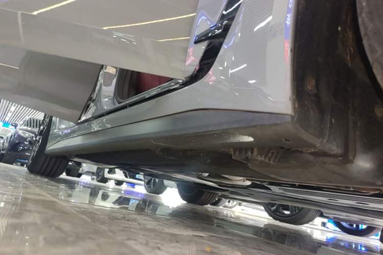 Used BMW 4 Series 2023 425i Gran Coupe M Sport Package Right Side Sill