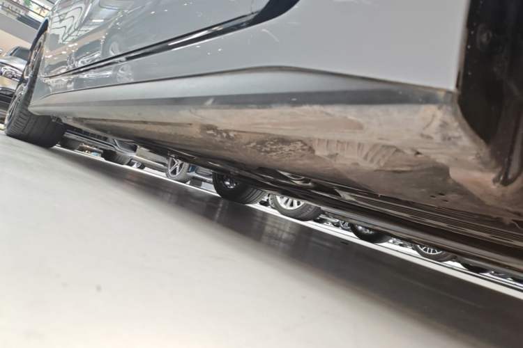 Used BMW 4 Series 2023 425i Gran Coupe M Sport Night Edition Package Right Side Sill