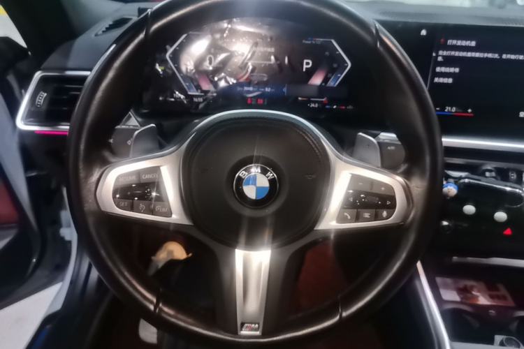 Used BMW 4 Series 2023 425i Convertible M Sport Package Steering Wheel