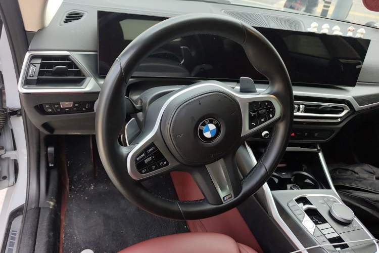 Used BMW 4 Series 2023 425i M Sport Package Steering Wheel