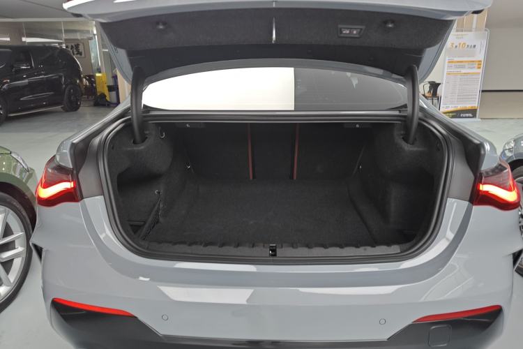 Used BMW 4 Series 2023 425i M Sport Night Edition Trunk