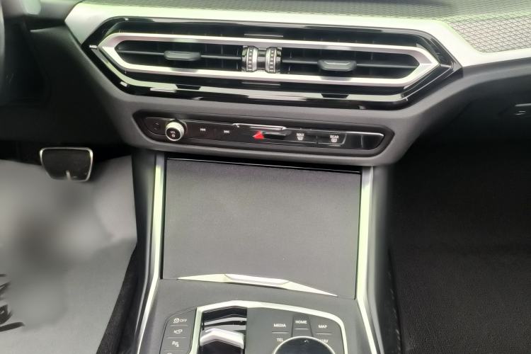Used BMW 4 Series 2023 425i Convertible M Sport Night Edition Package Audio And AC Panel