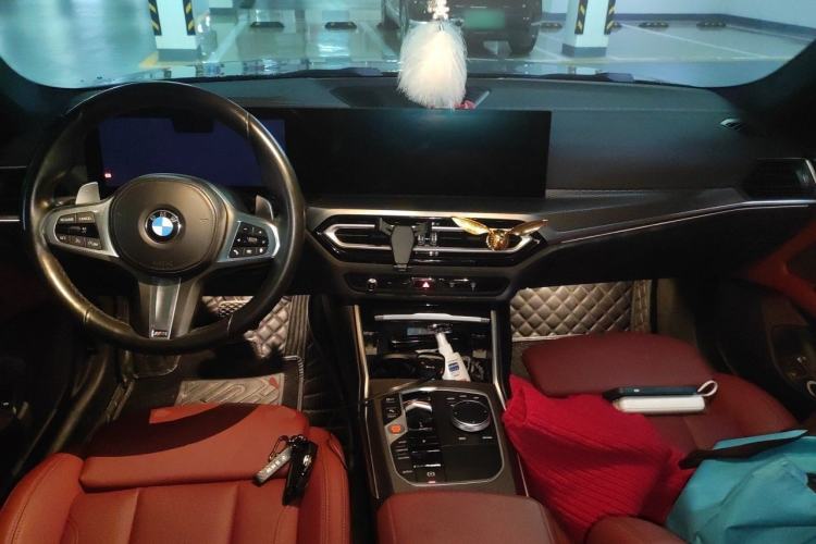 Used BMW 4 Series 2023 425i Gran Coupe M Sport Night Edition Package Center Console
