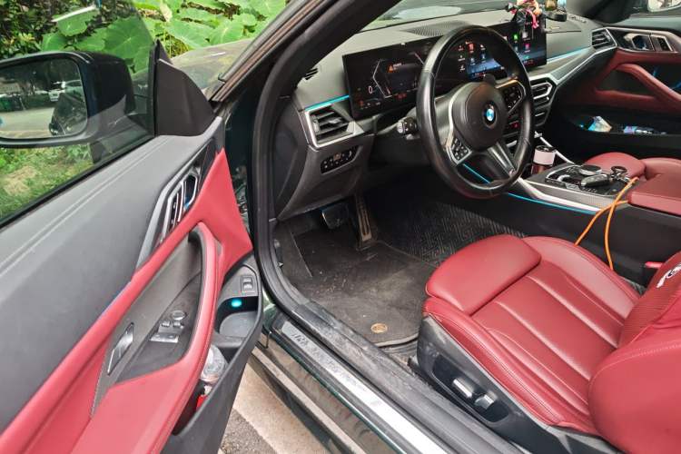 Used BMW 4 Series 2023 425i M Sport Night Edition Driver Seat
