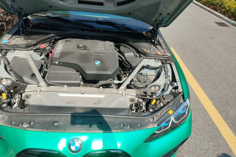 Used BMW 4 Series 2023 425i M Sport Night Edition Engine Bay Left