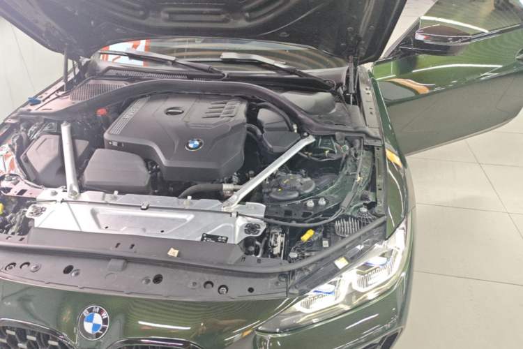 Used BMW 4 Series 2023 425i M Sport Night Edition Engine Bay Left