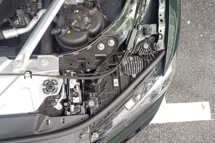 Used BMW 4 Series 2023 425i Gran Coupe M Sport Night Edition Package Engine Bay Left