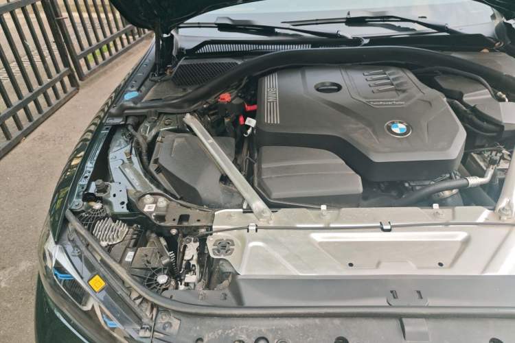 Used BMW 4 Series 2023 425i Gran Coupe M Sport Night Edition Package Engine Bay Right