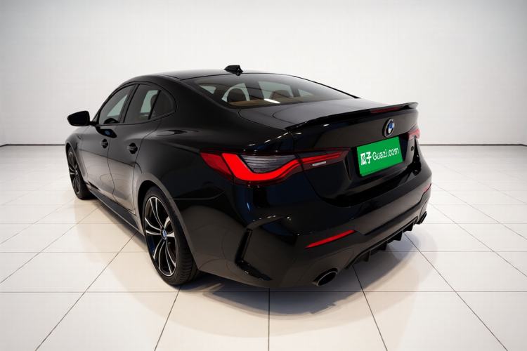 Used BMW 4 Series 2023 425i M Sport Night Edition Exterior 3