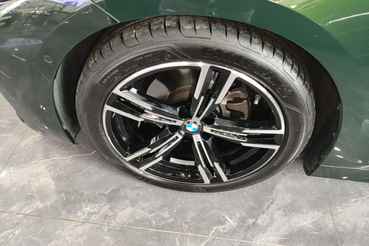 Used BMW 4 Series 2023 425i Convertible M Sport Package Exterior 4