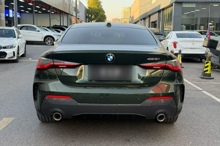 Used BMW 4 Series 2023 425i M Sport Package Exterior 4