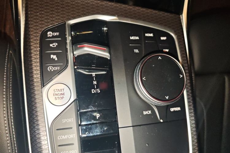 Used BMW 4 Series 2023 425i M Sport Night Edition Gear Lever
