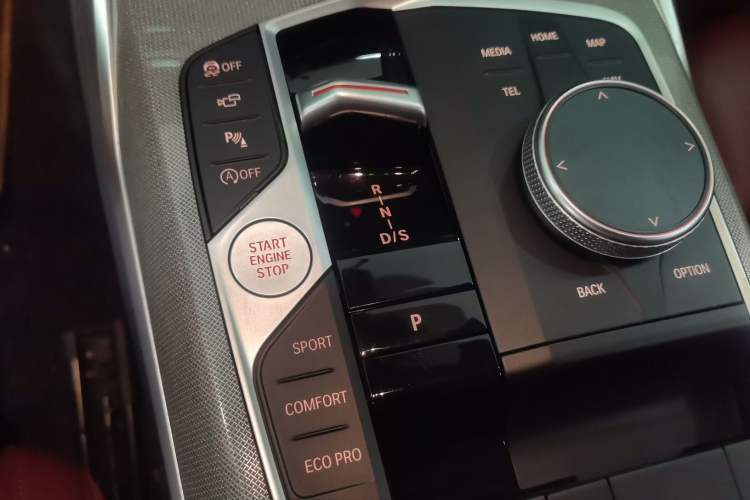 Used BMW 4 Series 2023 430i Convertible M Sport Night Edition Package Gear Lever
