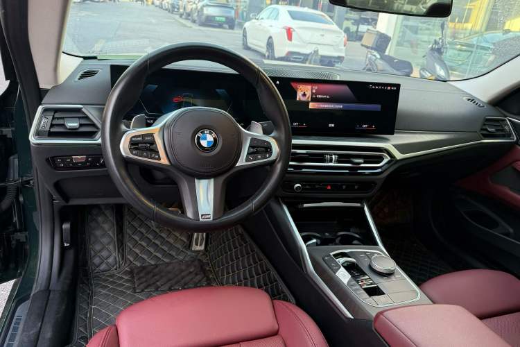 Used BMW 4 Series 2023 425i M Sport Package Interior 1