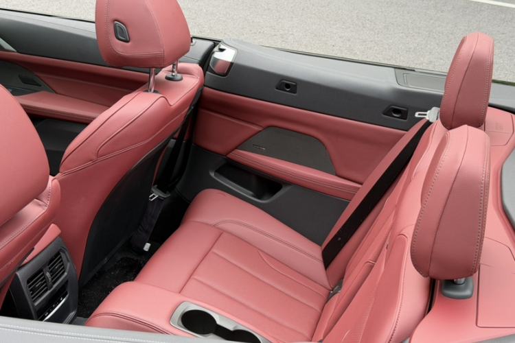 Used BMW 4 Series 2023 430i Convertible M Sport Night Edition Package Interior 2