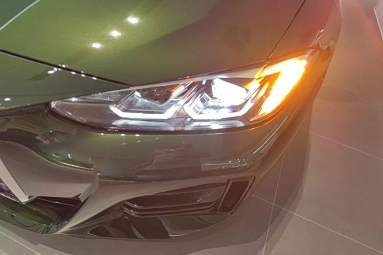Used BMW 4 Series 2023 425i Gran Coupe M Sport Package Left Front Headlight