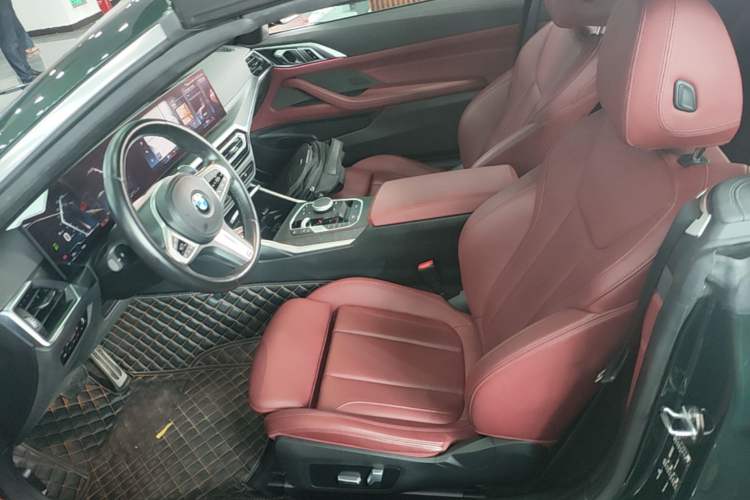 Used BMW 4 Series 2023 425i Convertible M Sport Package Left Front Seat