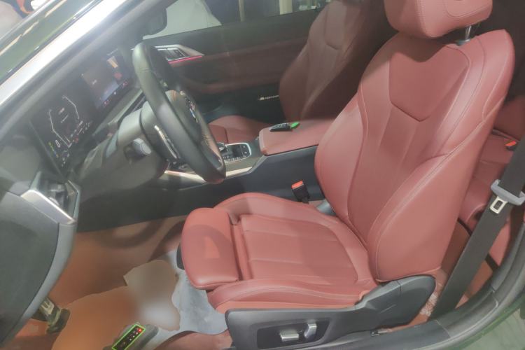 Used BMW 4 Series 2023 425i Convertible M Sport Package Left Front Seat