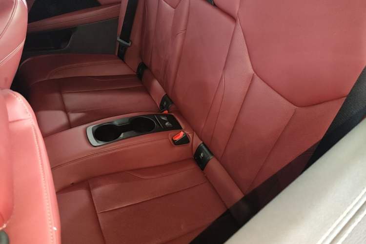 Used BMW 4 Series 2023 425i Convertible M Sport Package Left Rear Seat