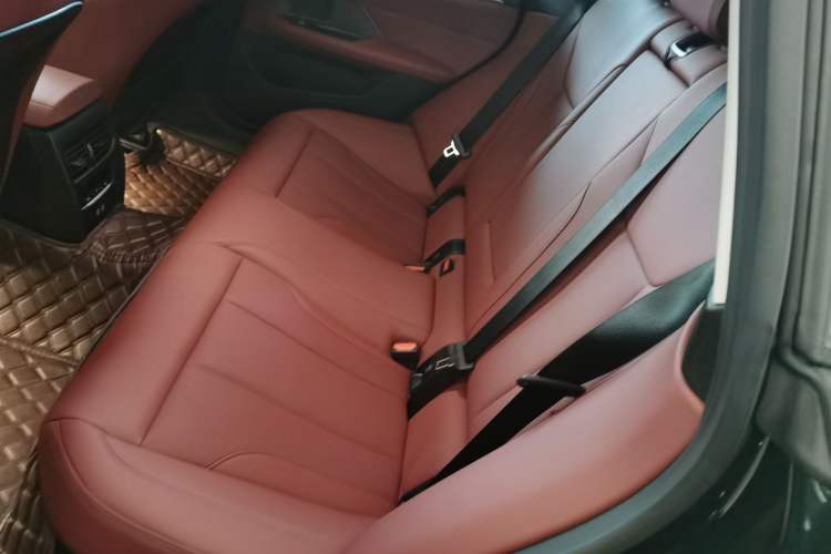Used BMW 4 Series 2023 425i Gran Coupe M Sport Package Left Rear Seat