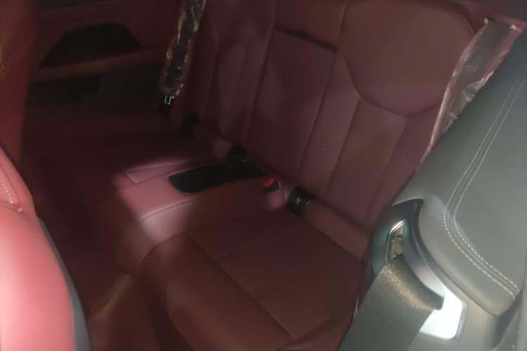 Used BMW 4 Series 2023 425i Convertible M Sport Package Left Rear Seat