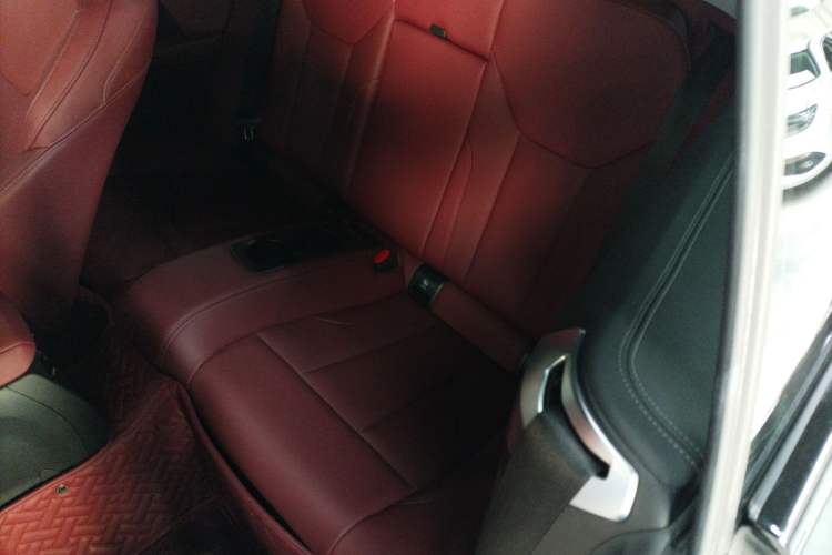 Used BMW 4 Series 2023 425i Convertible M Sport Night Edition Package Left Rear Seat