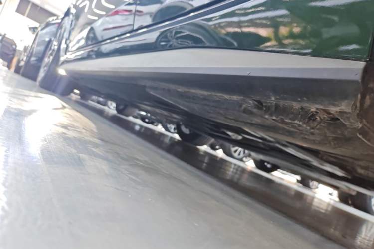 Used BMW 4 Series 2023 425i Gran Coupe M Sport Package Left Side Sill