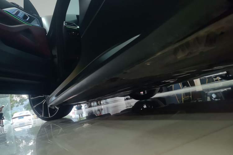 Used BMW 4 Series 2023 430i Convertible M Sport Night Edition Package Left Side Sill