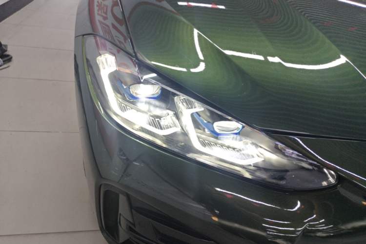 Used BMW 4 Series 2023 425i M Sport Night Edition Right Front Headlight