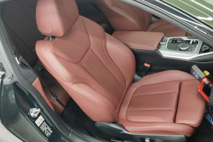 Used BMW 4 Series 2023 425i M Sport Night Edition Right Front Seat